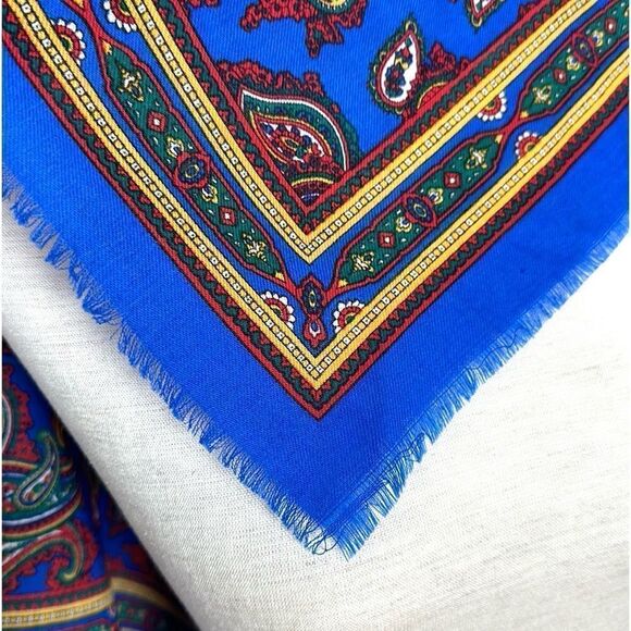 Vintage Charter Club Wool Square Scarf Paisley Blue made in Japan - Picture 9 of 12